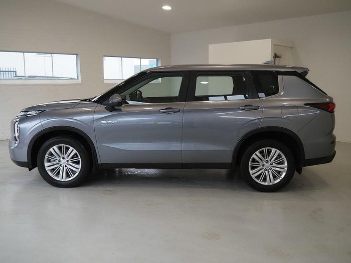2022 Mitsubishi Outlander PHEV ES