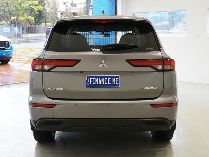 2022 Mitsubishi Outlander PHEV ES