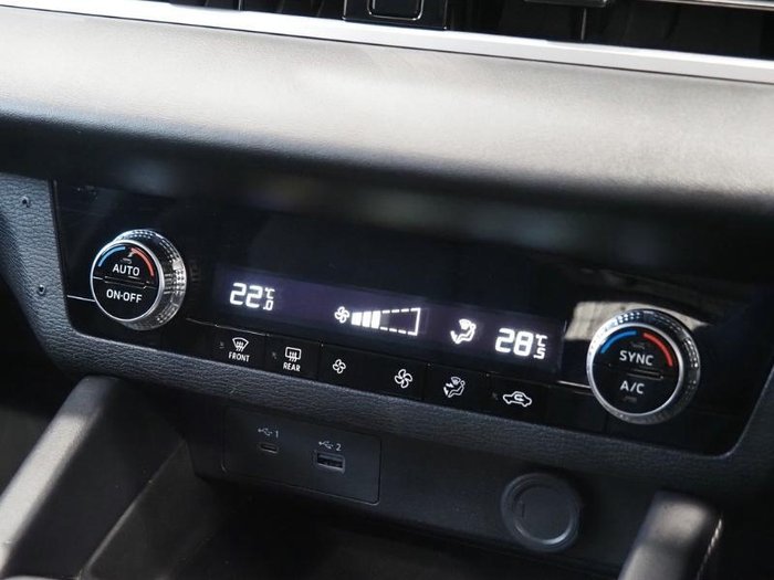2022 Mitsubishi Outlander PHEV ES