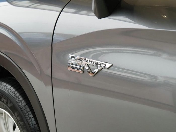 2022 Mitsubishi Outlander PHEV ES