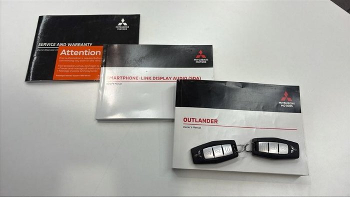 2022 Mitsubishi Outlander PHEV ES