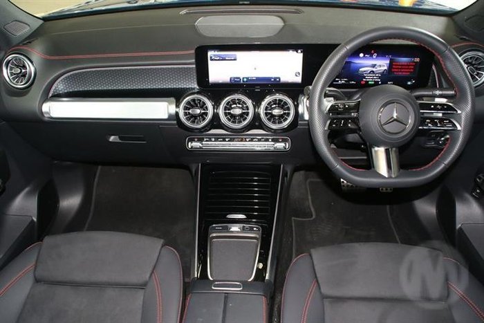 2025 Mercedes-Benz EQB 250+