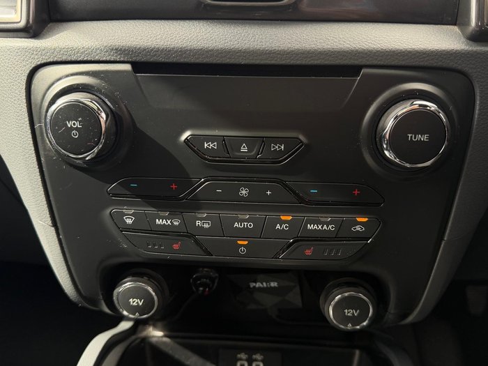 2017 Ford Everest Titanium