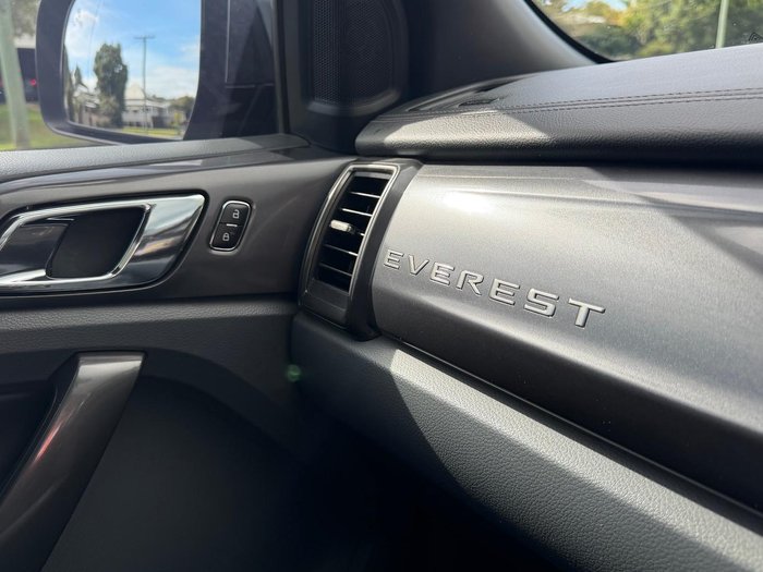 2017 Ford Everest Titanium