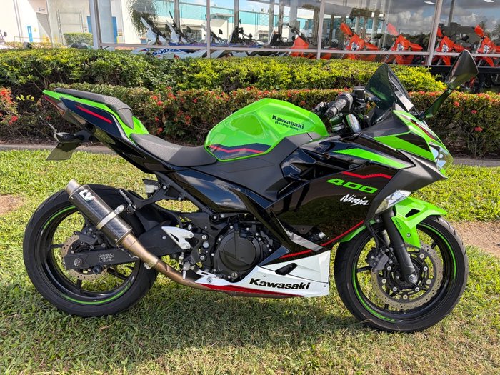 2022 Kawasaki NINJA 400 KRT INSPIRED CG Green
