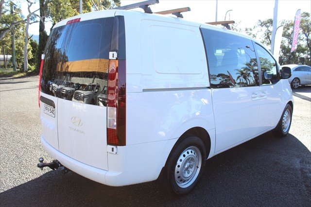2025 Hyundai STARIA LOAD