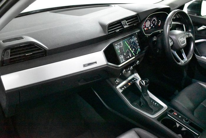 2022 Audi Q3 35 TFSI S line