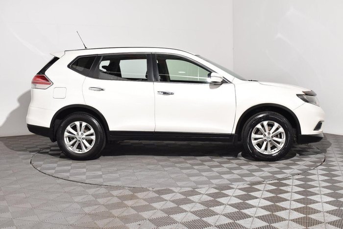 2016 Nissan X-TRAIL ST