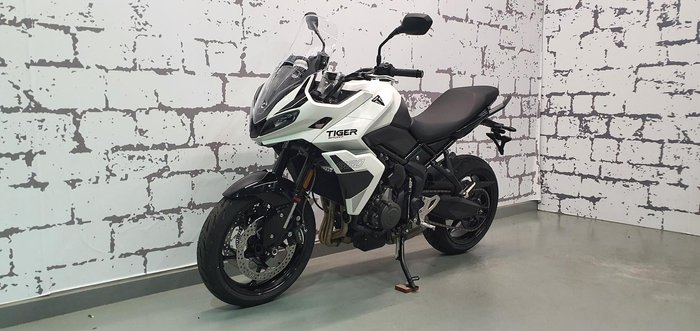2026 Triumph Tiger Sport 660 Tiger White