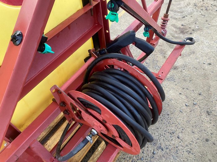 Hardi 400L Boom Spray