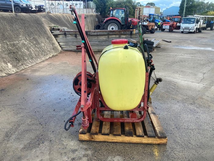 Hardi 400L Boom Spray