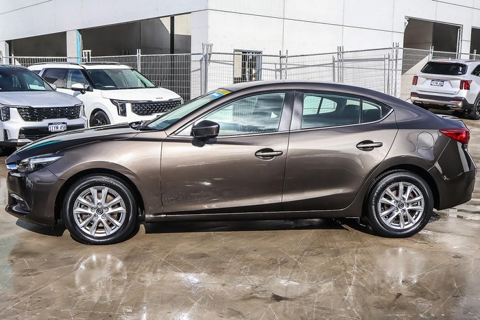 2018 Mazda 3 Maxx Sport