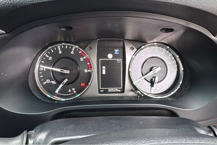 2023 Toyota Hilux SR5