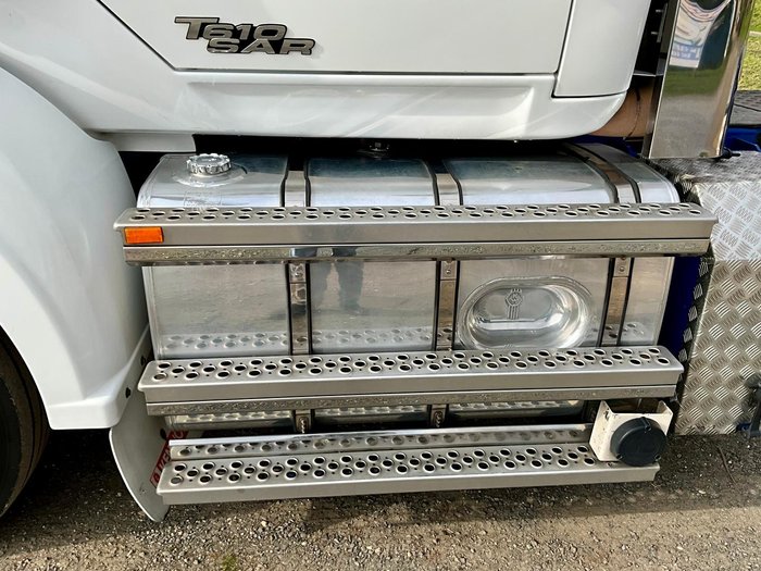 2018 Kenworth T610 SAR WHITE