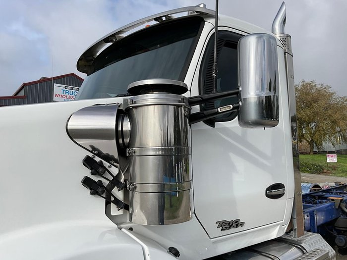 2018 Kenworth T610 SAR WHITE
