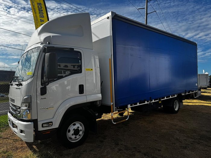 2022 Isuzu F Series FRR110-260 Freightpack