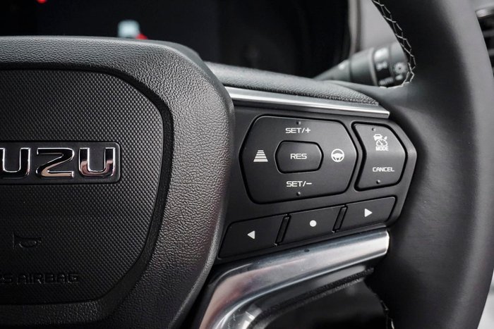 2025 Isuzu D-MAX LS-U