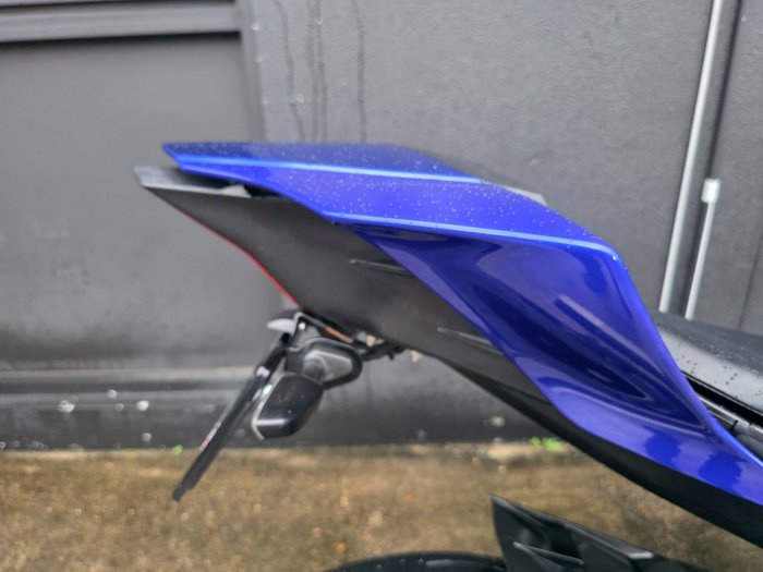 2017 Yamaha YZF-R6 BLUE