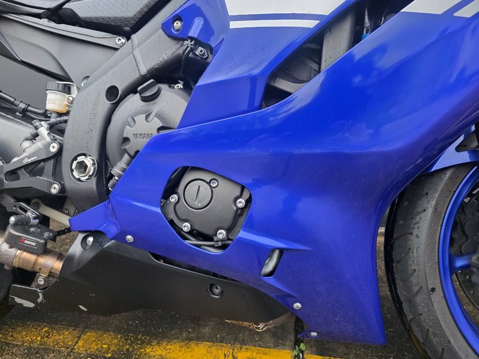 2017 Yamaha YZF-R6 BLUE