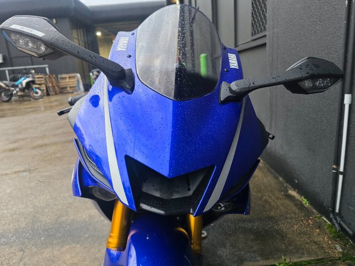 2017 Yamaha YZF-R6 BLUE