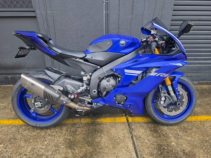 2017 Yamaha YZF-R6 BLUE