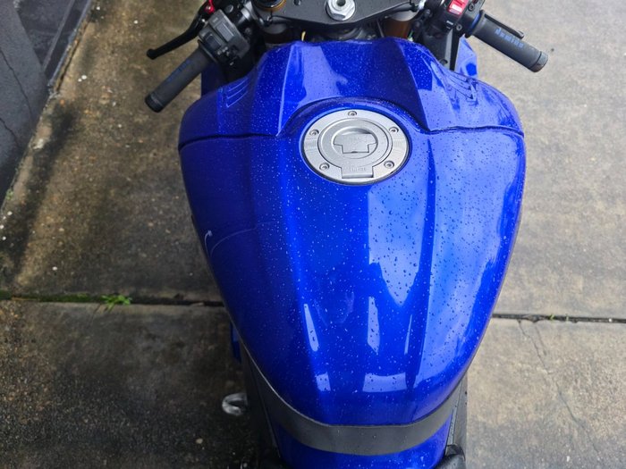 2017 Yamaha YZF-R6 BLUE
