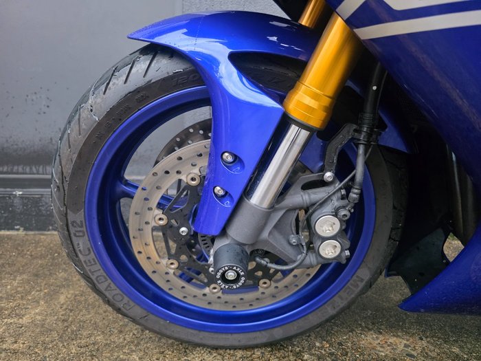 2017 Yamaha YZF-R6 BLUE