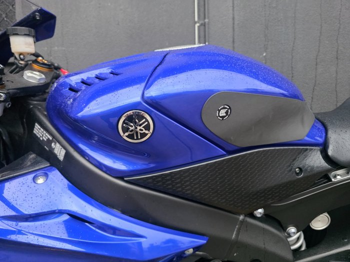 2017 Yamaha YZF-R6 BLUE
