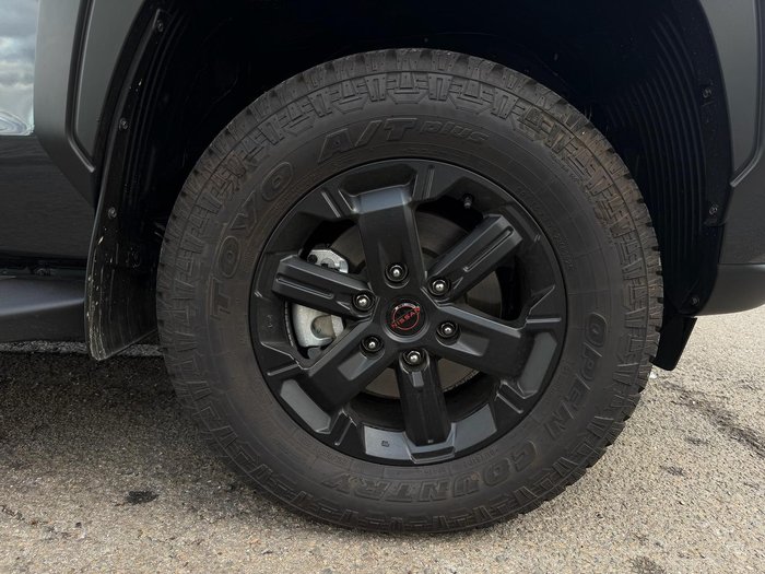 2025 Nissan Navara PRO-4X