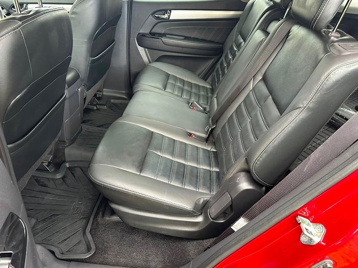 2018 Isuzu MU-X LS-T