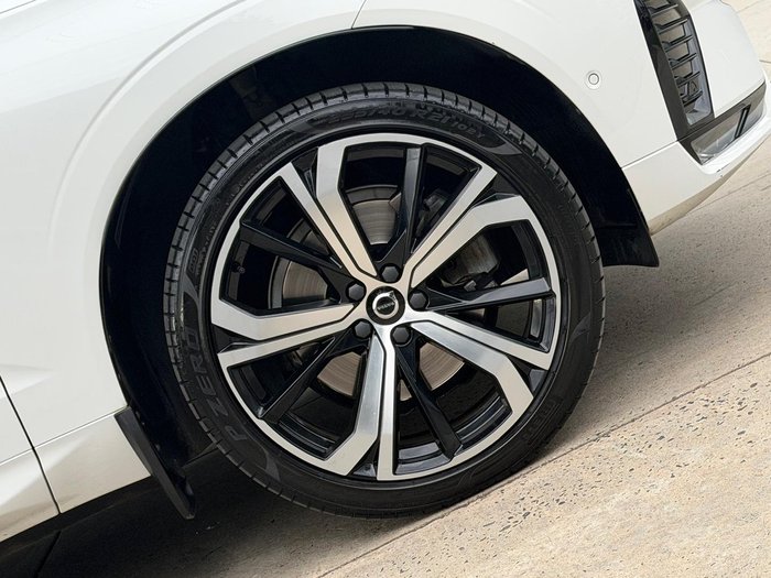 2021 Volvo XC60 B6 R-Design