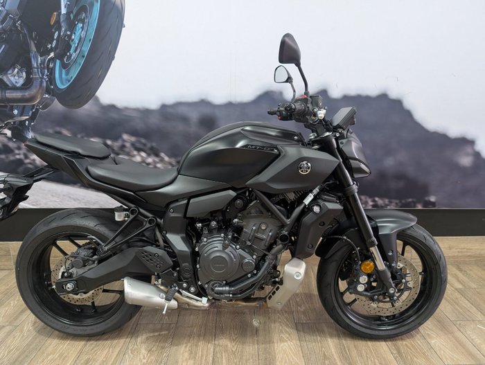 2026 Yamaha MT07 LAT
