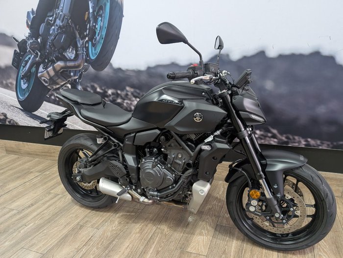 2026 Yamaha MT07 LAT