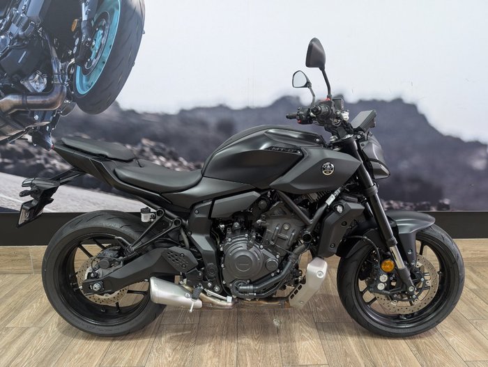 2026 Yamaha MT07 LAT