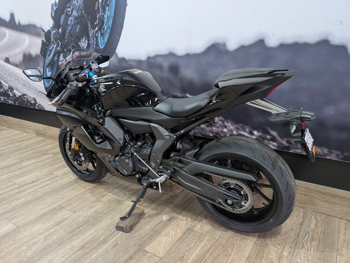 2025 Yamaha 2025 YAMAHA 655CC YZF-R7LAS