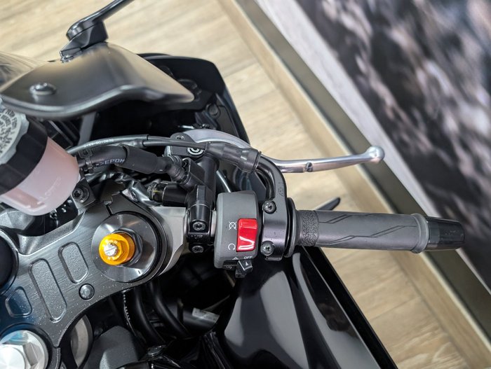 2025 Yamaha 2025 YAMAHA 655CC YZF-R7LAS
