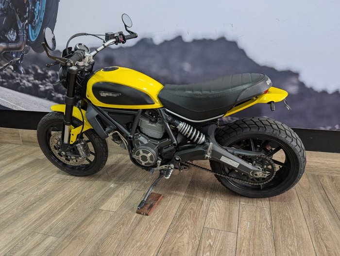 2016 DUCATI SCRAMBLER ICON YELLOW