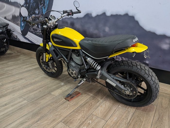 2016 DUCATI SCRAMBLER ICON YELLOW