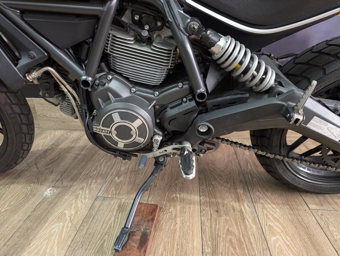 2016 DUCATI SCRAMBLER ICON YELLOW