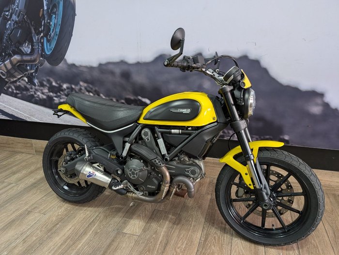 2016 DUCATI SCRAMBLER ICON YELLOW