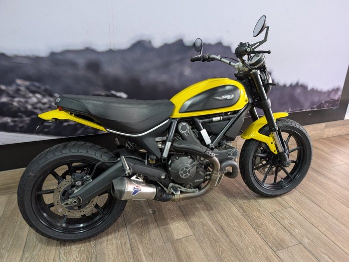 2016 DUCATI SCRAMBLER ICON YELLOW