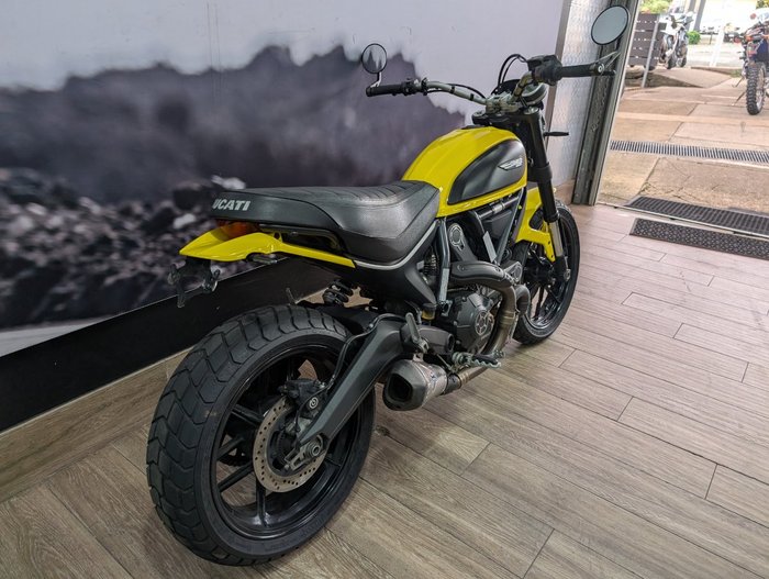 2016 DUCATI SCRAMBLER ICON YELLOW