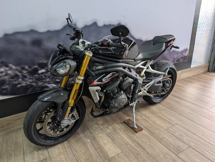 2022 Triumph SPEED TRIPLE 1200 RS Black