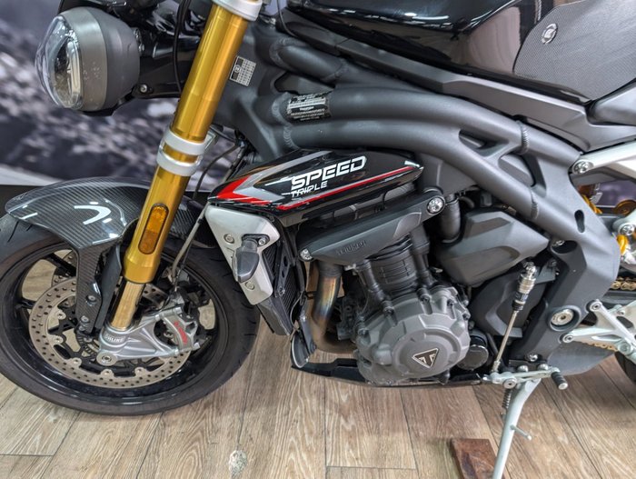 2022 Triumph SPEED TRIPLE 1200 RS Black