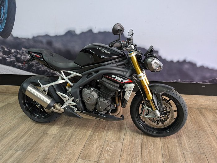 2022 Triumph SPEED TRIPLE 1200 RS Black