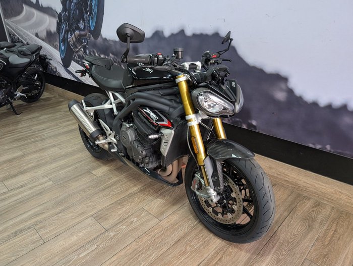 2022 Triumph SPEED TRIPLE 1200 RS Black
