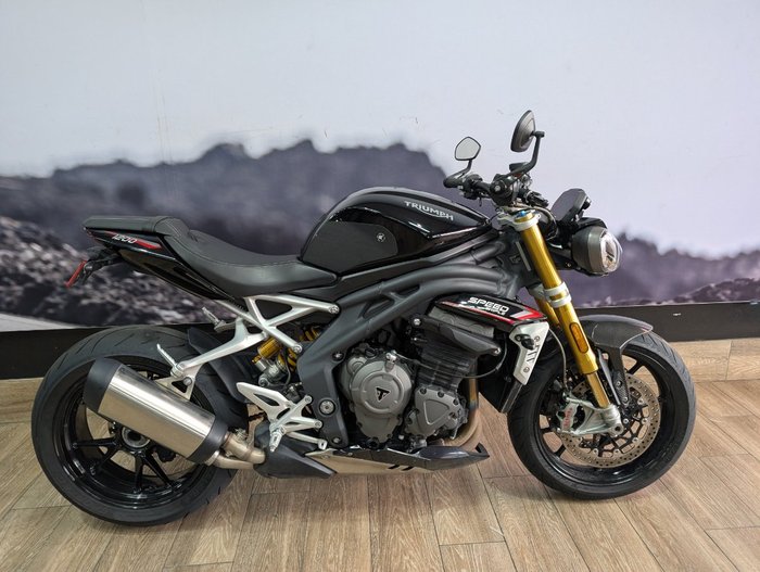 2022 Triumph SPEED TRIPLE 1200 RS Black