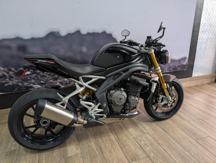 2022 Triumph SPEED TRIPLE 1200 RS Black