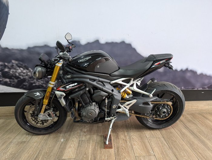 2022 Triumph SPEED TRIPLE 1200 RS Black