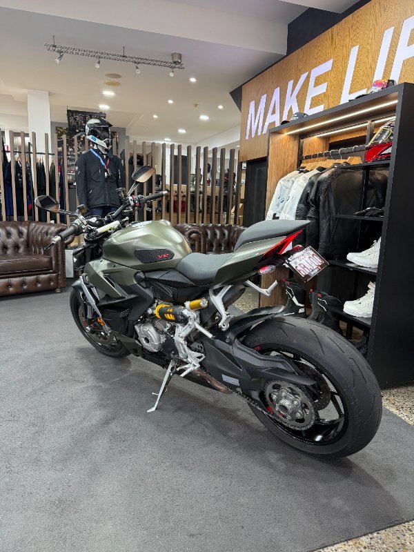 2024 DUCATI STREETFIGHTER V2 Green